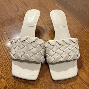 ⭐️NEW⭐️Shoes